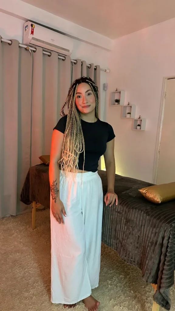 Andressa esta no Massagem fortaleza.