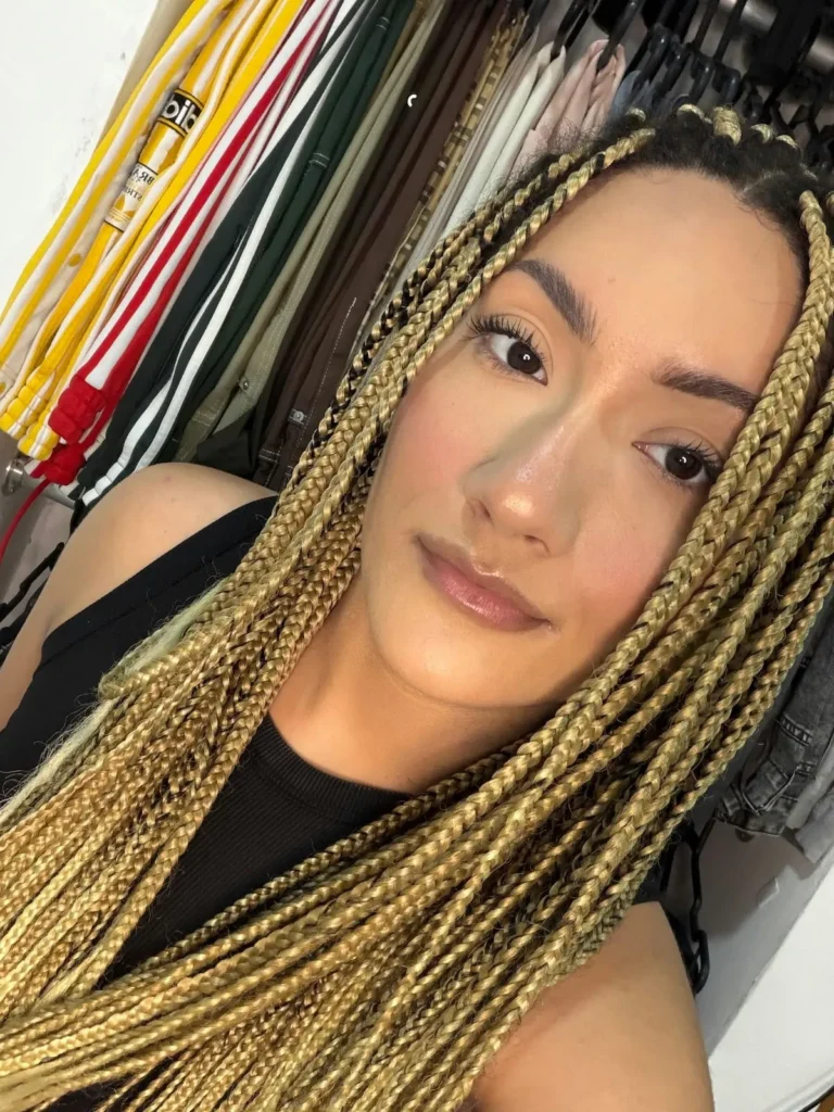 Andressa esta no Massagem fortaleza.