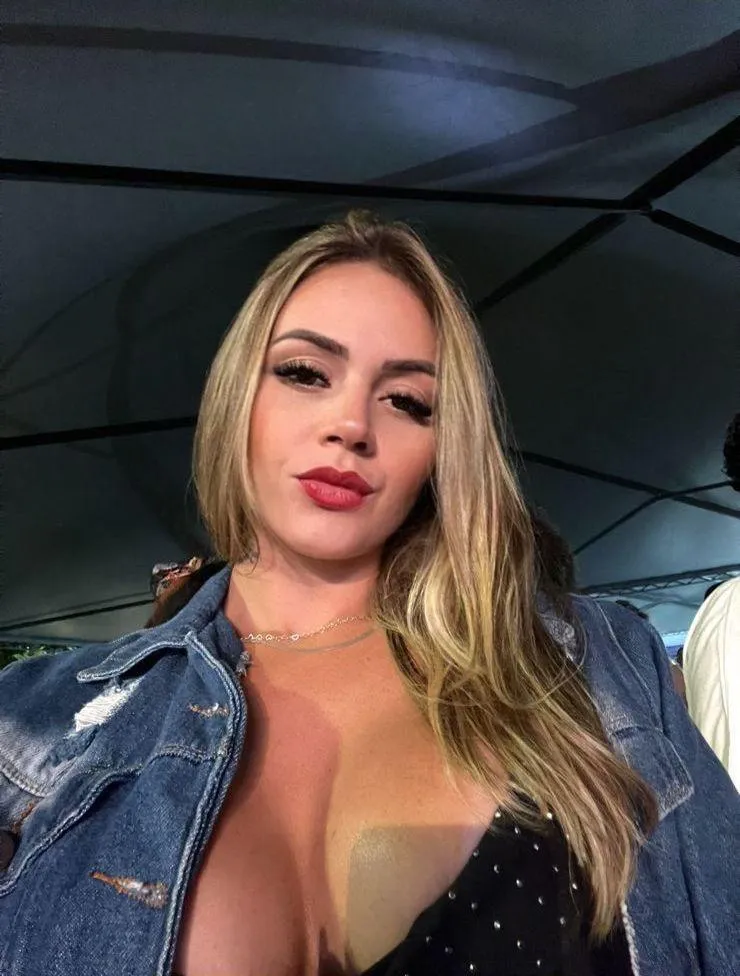 Ester esta no massagem fortaleza