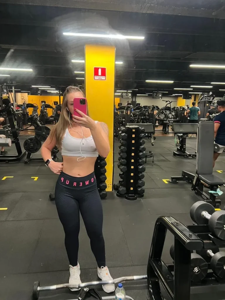 Ester esta no massagem fortaleza