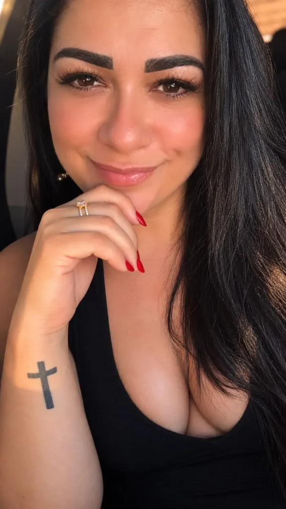 Amanda Souza está no Massagem Ceará