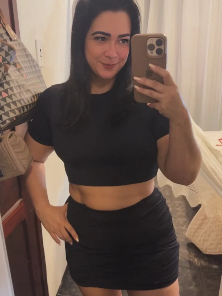 Amanda Souza está no Massagem Ceará